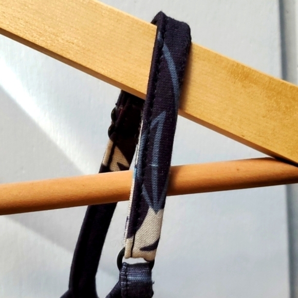 Navy Blue floral Multi color Spaghetti Strap Cami Tank top Sz.Large - Picture 3 of 4